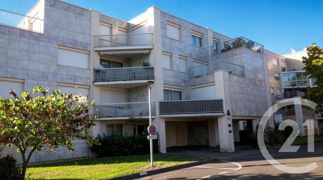 Appartement F3 bis à vendre - 4 pièces - 98.2 m2 - LA ROCHE SUR YON - 85 - PAYS-DE-LOIRE - Century 21 Accort'Immo