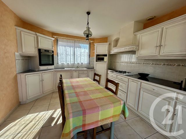 maison à vendre - 5 pièces - 115.0 m2 - LA ROCHE SUR YON - 85 - PAYS-DE-LOIRE - Century 21 Accort'Immo