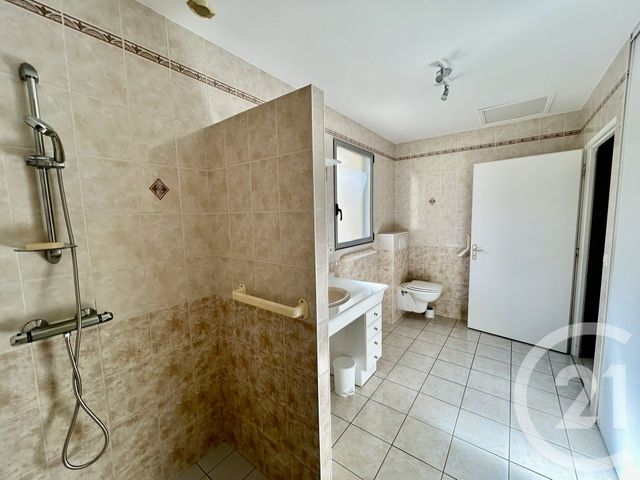 maison à vendre - 5 pièces - 115.0 m2 - LA ROCHE SUR YON - 85 - PAYS-DE-LOIRE - Century 21 Accort'Immo