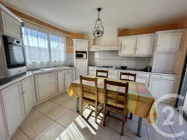 maison à vendre - 5 pièces - 115.0 m2 - LA ROCHE SUR YON - 85 - PAYS-DE-LOIRE - Century 21 Accort'Immo