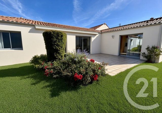 maison à vendre - 5 pièces - 115.0 m2 - LA ROCHE SUR YON - 85 - PAYS-DE-LOIRE - Century 21 Accort'Immo