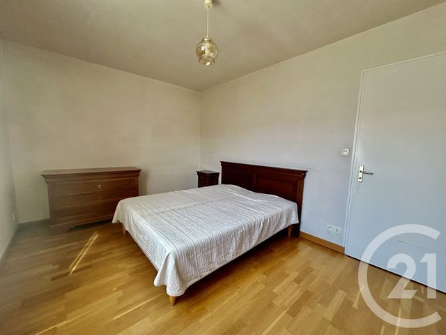 maison à vendre - 5 pièces - 115.0 m2 - LA ROCHE SUR YON - 85 - PAYS-DE-LOIRE - Century 21 Accort'Immo