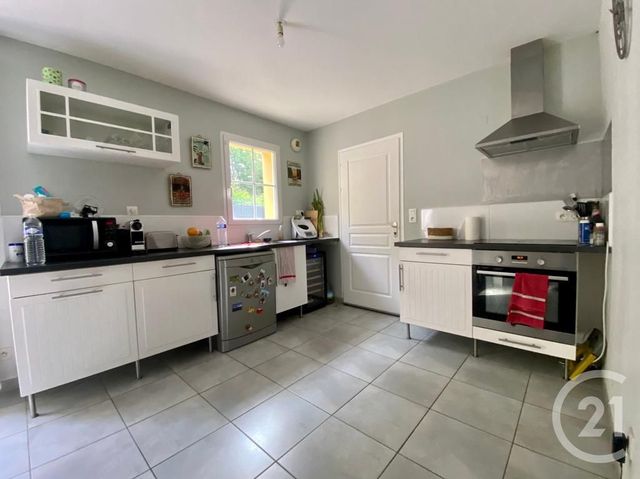 maison à louer - 5 pièces - 91.32 m2 - LA ROCHE SUR YON - 85 - PAYS-DE-LOIRE - Century 21 Accort'Immo
