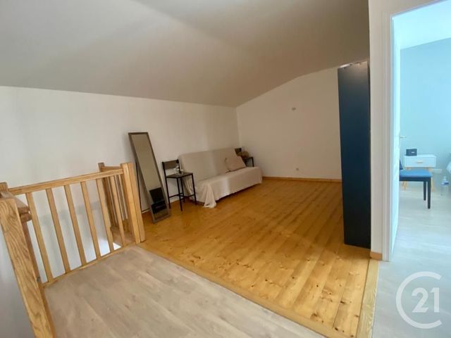 maison à louer - 5 pièces - 91.32 m2 - LA ROCHE SUR YON - 85 - PAYS-DE-LOIRE - Century 21 Accort'Immo