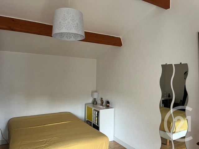 maison à louer - 5 pièces - 114.0 m2 - LA ROCHE SUR YON - 85 - PAYS-DE-LOIRE - Century 21 Accort'Immo