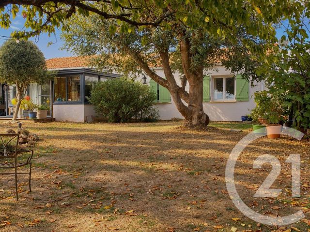 maison à vendre - 5 pièces - 120.0 m2 - ST MARTIN DES NOYERS - 85 - PAYS-DE-LOIRE - Century 21 Accort'Immo