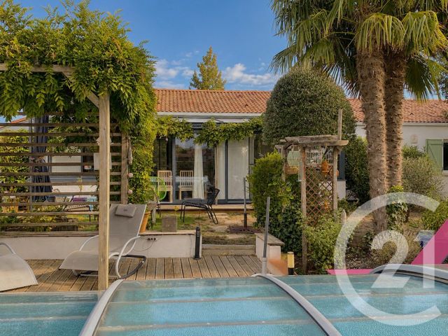 maison à vendre - 5 pièces - 120.0 m2 - ST MARTIN DES NOYERS - 85 - PAYS-DE-LOIRE - Century 21 Accort'Immo