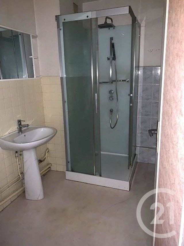 Appartement F3 à vendre - 3 pièces - 75.0 m2 - LA ROCHE SUR YON - 85 - PAYS-DE-LOIRE - Century 21 Accort'Immo