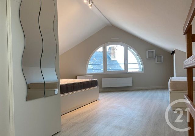 Appartement Duplex à louer - 2 pièces - 35.96 m2 - LES SABLES D OLONNE - 85 - PAYS-DE-LOIRE - Century 21 Accort'Immo