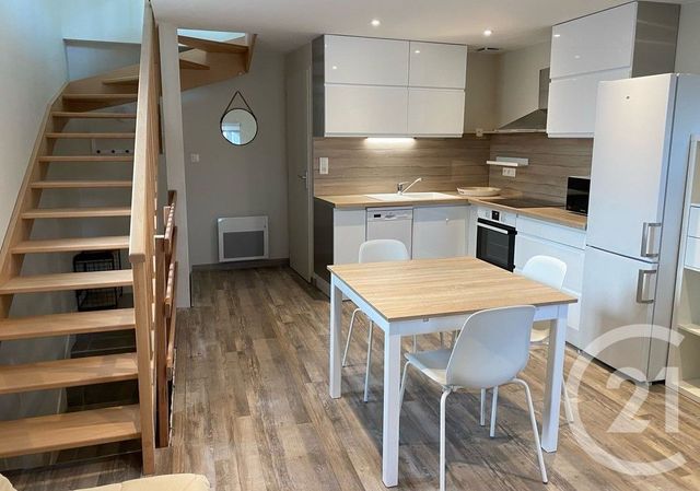 Appartement Duplex à louer - 2 pièces - 35.96 m2 - LES SABLES D OLONNE - 85 - PAYS-DE-LOIRE - Century 21 Accort'Immo