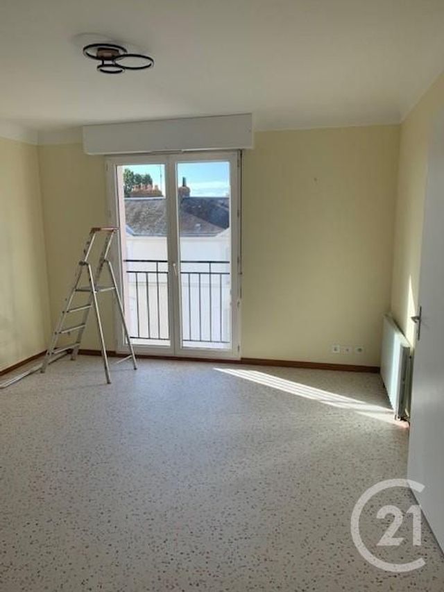 Appartement T2 à louer - 2 pièces - 38.0 m2 - LA ROCHE SUR YON - 85 - PAYS-DE-LOIRE - Century 21 Accort'Immo