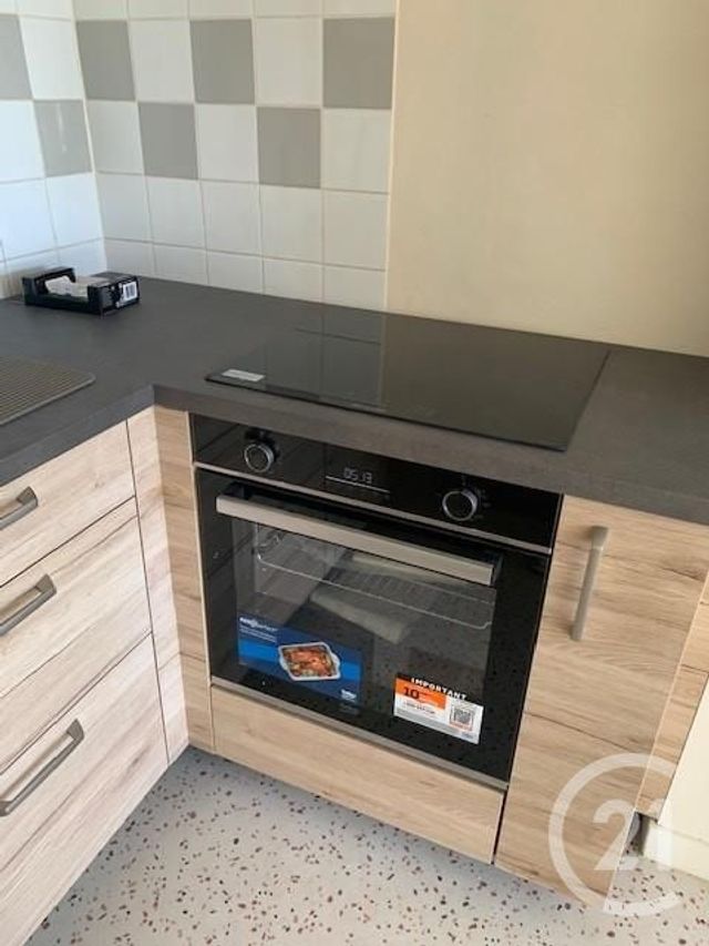Appartement T2 à louer - 2 pièces - 38.0 m2 - LA ROCHE SUR YON - 85 - PAYS-DE-LOIRE - Century 21 Accort'Immo