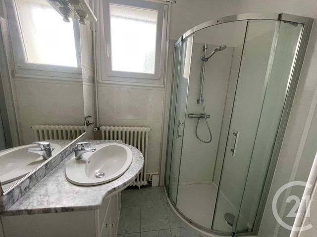 maison à louer - 4 pièces - 77.82 m2 - LA ROCHE SUR YON - 85 - PAYS-DE-LOIRE - Century 21 Accort'Immo