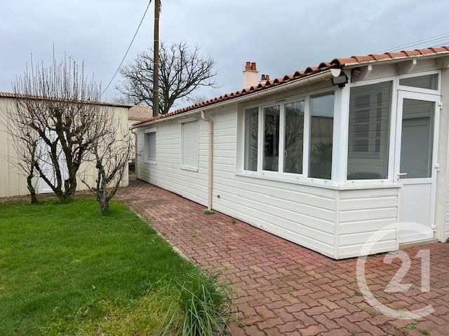 maison à louer - 4 pièces - 77.82 m2 - LA ROCHE SUR YON - 85 - PAYS-DE-LOIRE - Century 21 Accort'Immo