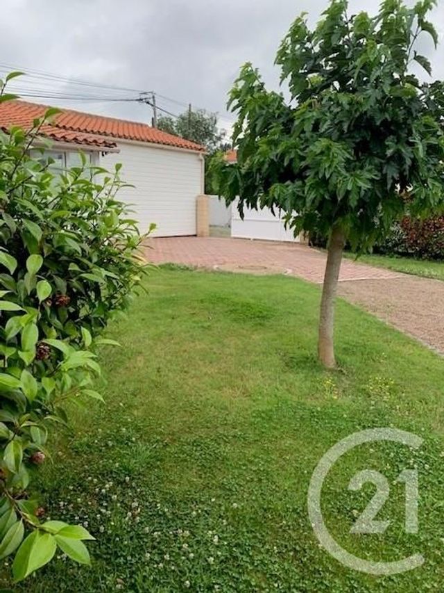 maison à louer - 4 pièces - 77.82 m2 - LA ROCHE SUR YON - 85 - PAYS-DE-LOIRE - Century 21 Accort'Immo